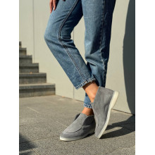 Высокие замшевые лоферы в светло-сером цвете – современный комфорт и утонченный стиль (арт. 156-4).